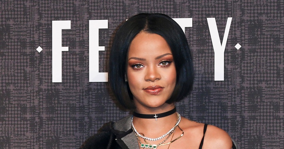 Rihanna lance enfin sa propre ligne de make-up! OMG