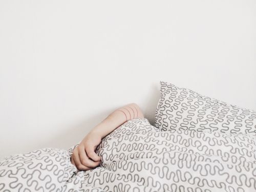 10 avantages de dormir nu que vous probablement ne savez pas